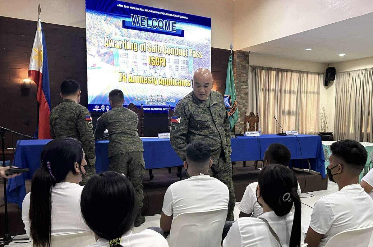 Maligayang Pagbabalik: 18 Dating Rebolusyonaryo Binigyan ng Amnestiya sa Northern Mindanao!