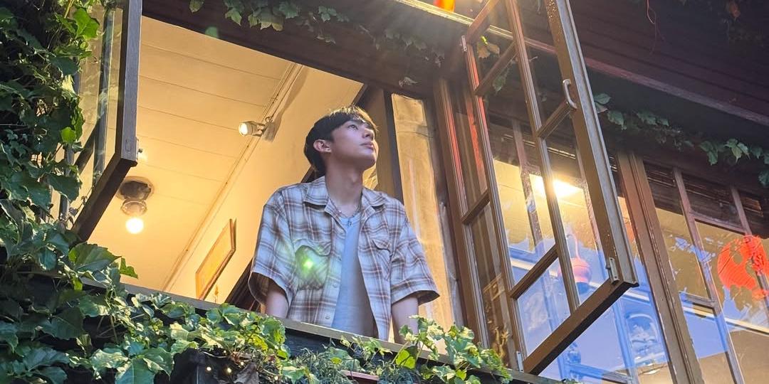 SB19's Justin is giving 'Spirited Away' vibes in Jiufen Old Street photos