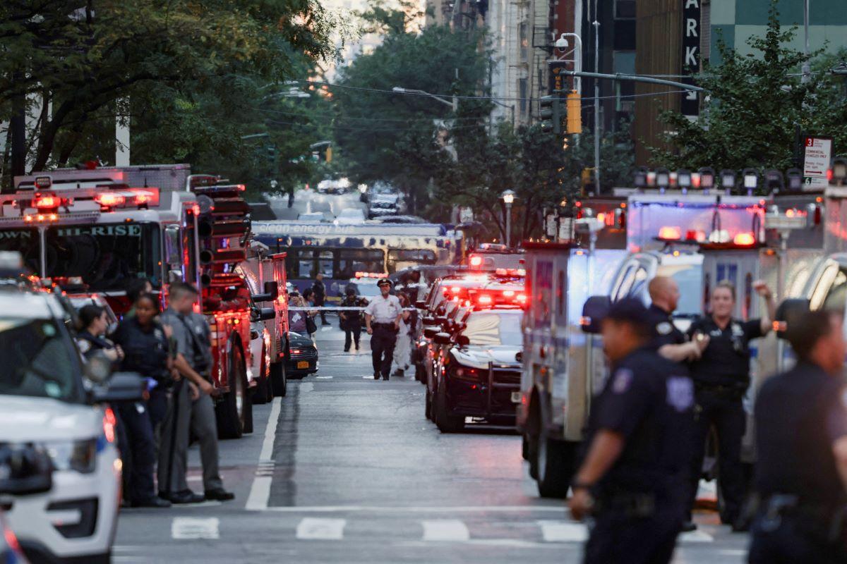 Reported active shooter situation in the Manhattan borough of New York City