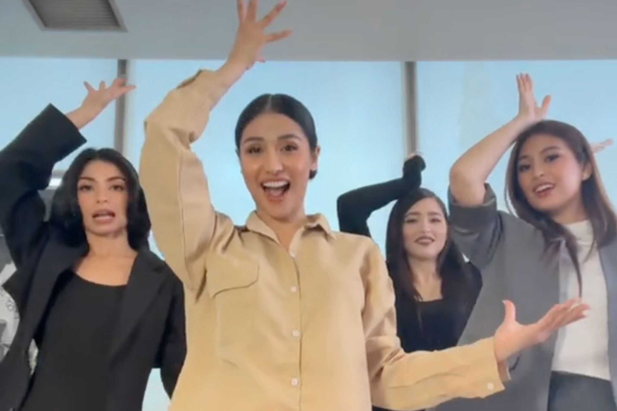 The Encantadia 2016 Sang’gres just did their own take on Hot Maria Clara!