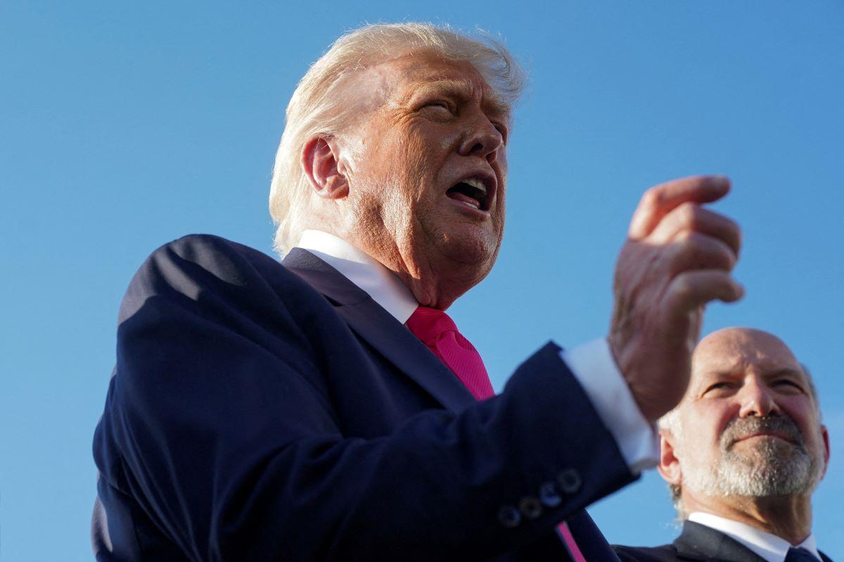 Trump says weapons are already being sent to Ukraine | GMA News Online