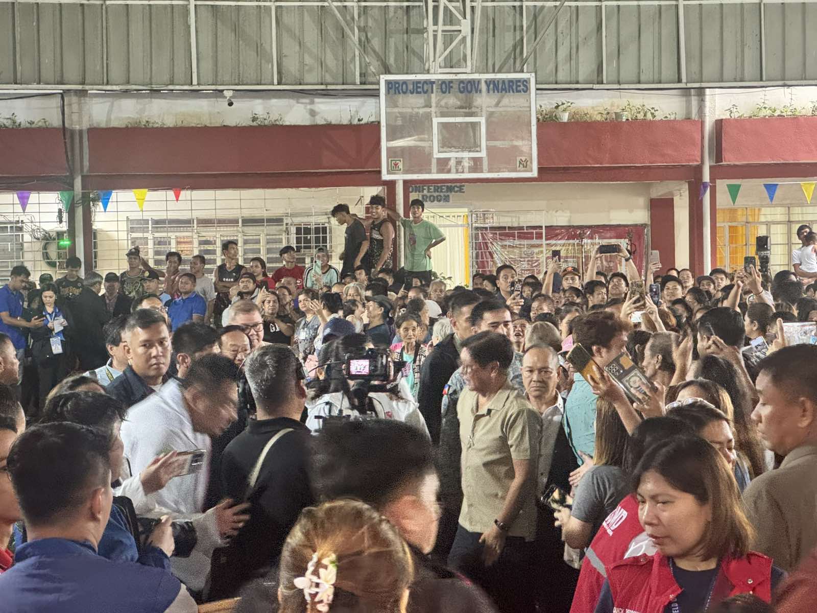 Marcos inspects evacuation centers in San Mateo, Rizal