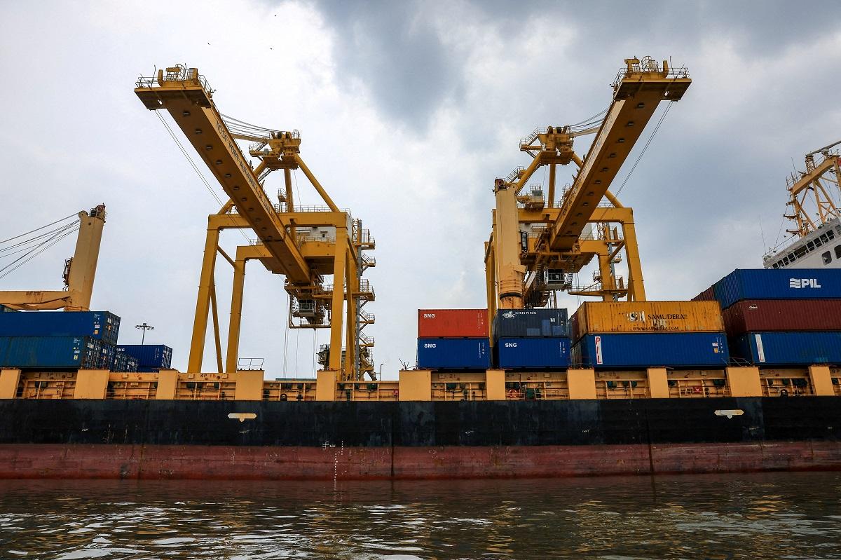 Tougher SEA transshipment fines not expected immediately amid Trump tariffs —sources