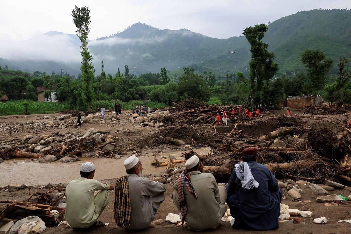 Death toll from north Pakistan flash floods caused by rare cloudburst rises to 337