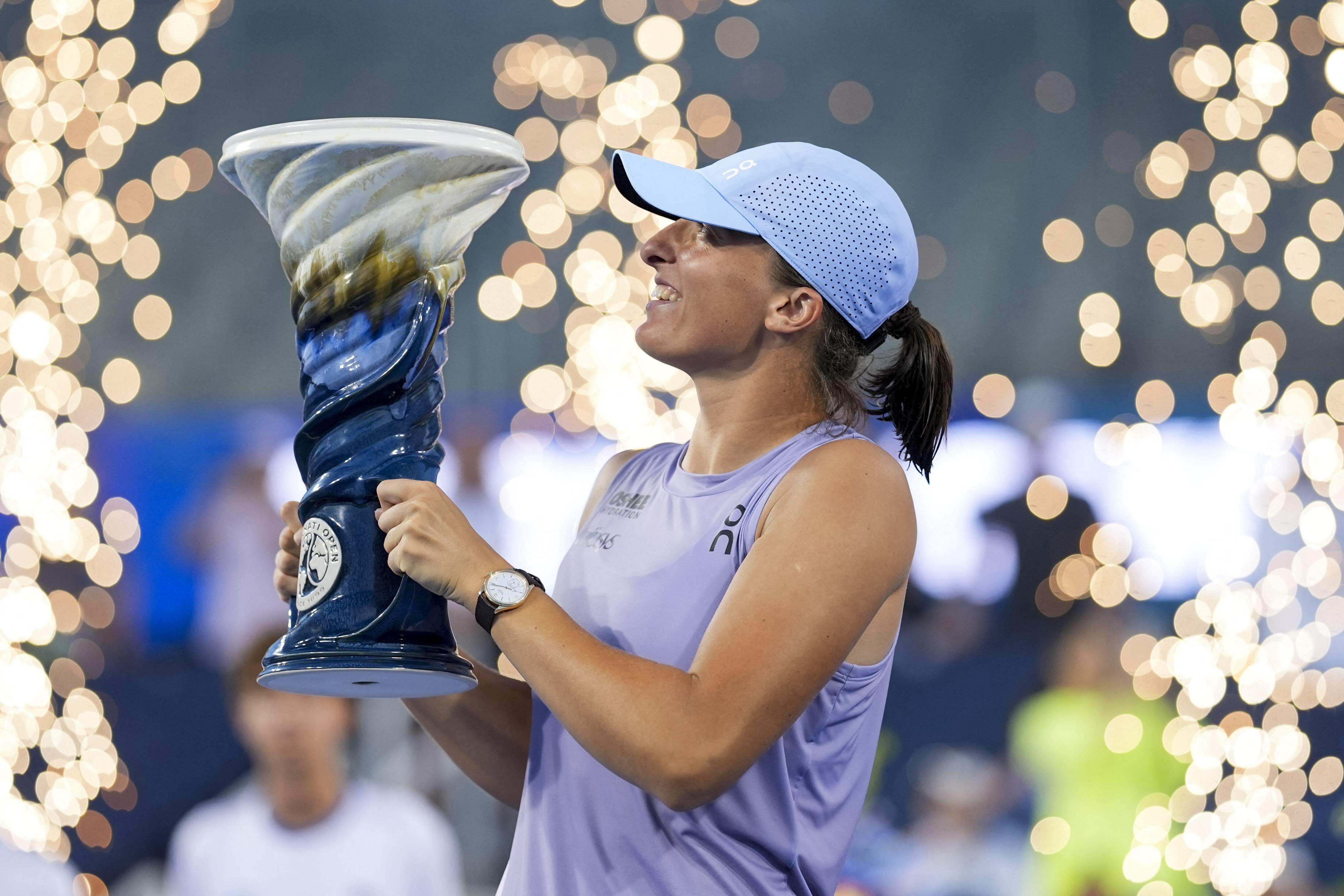 Swiatek downs Paolini to claim first Cincinnati Open title