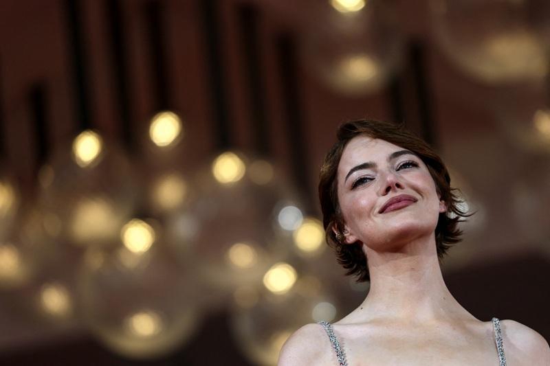 Emma Stone stars in dark comedy in new Venice tie-up with Lanthimos