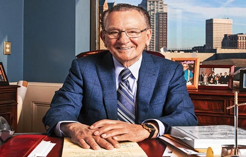 'Nicest' judge, Frank Caprio, viral for his courtroom compassion, dies at 88