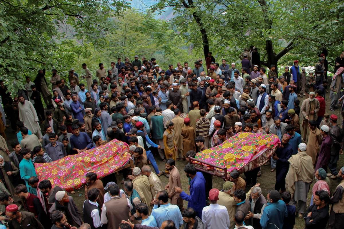 Over 300 people dead in Pakistan after heavy rains, floods