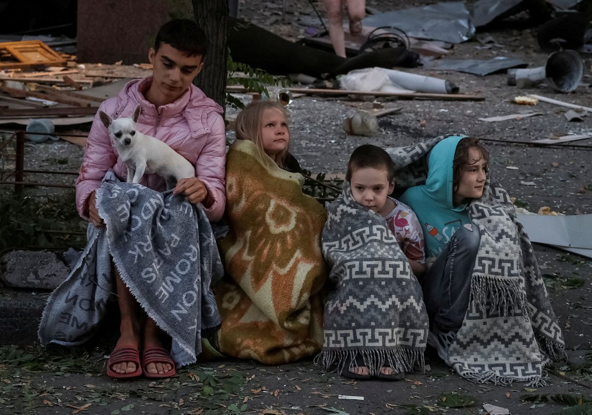 Russian overnight attack on Kyiv kills 10, injures 38, Ukraine says