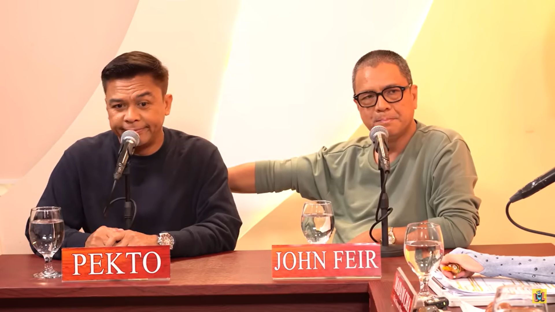 Mike ‘Pekto’ Nacua at John Feir sa mga mag-asawa: Give and take, huwag gumawa ng mali thumbnail