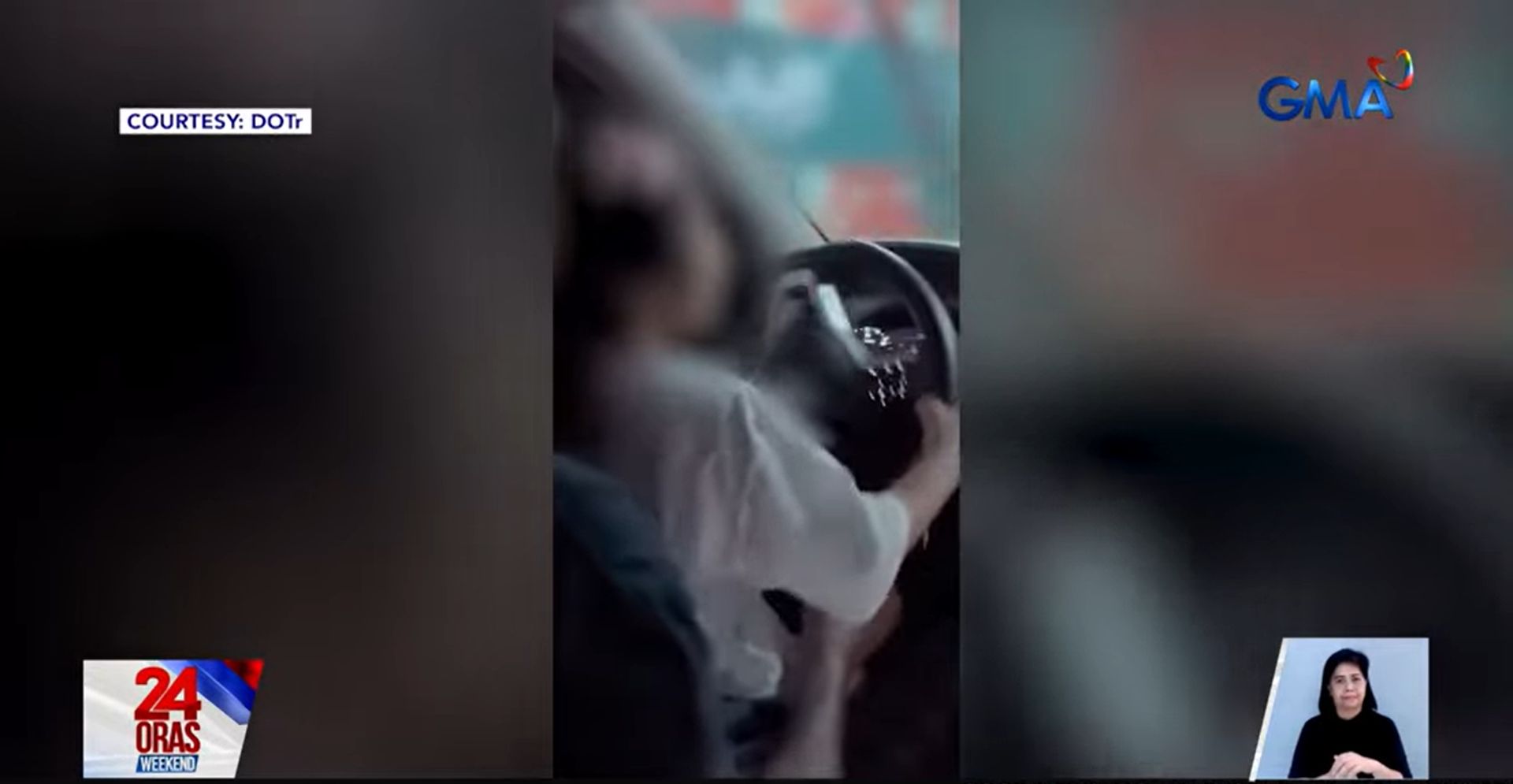 Bata, nabidyohang kinokontrol ang manibela habang nakakandong sa driver
 thumbnail