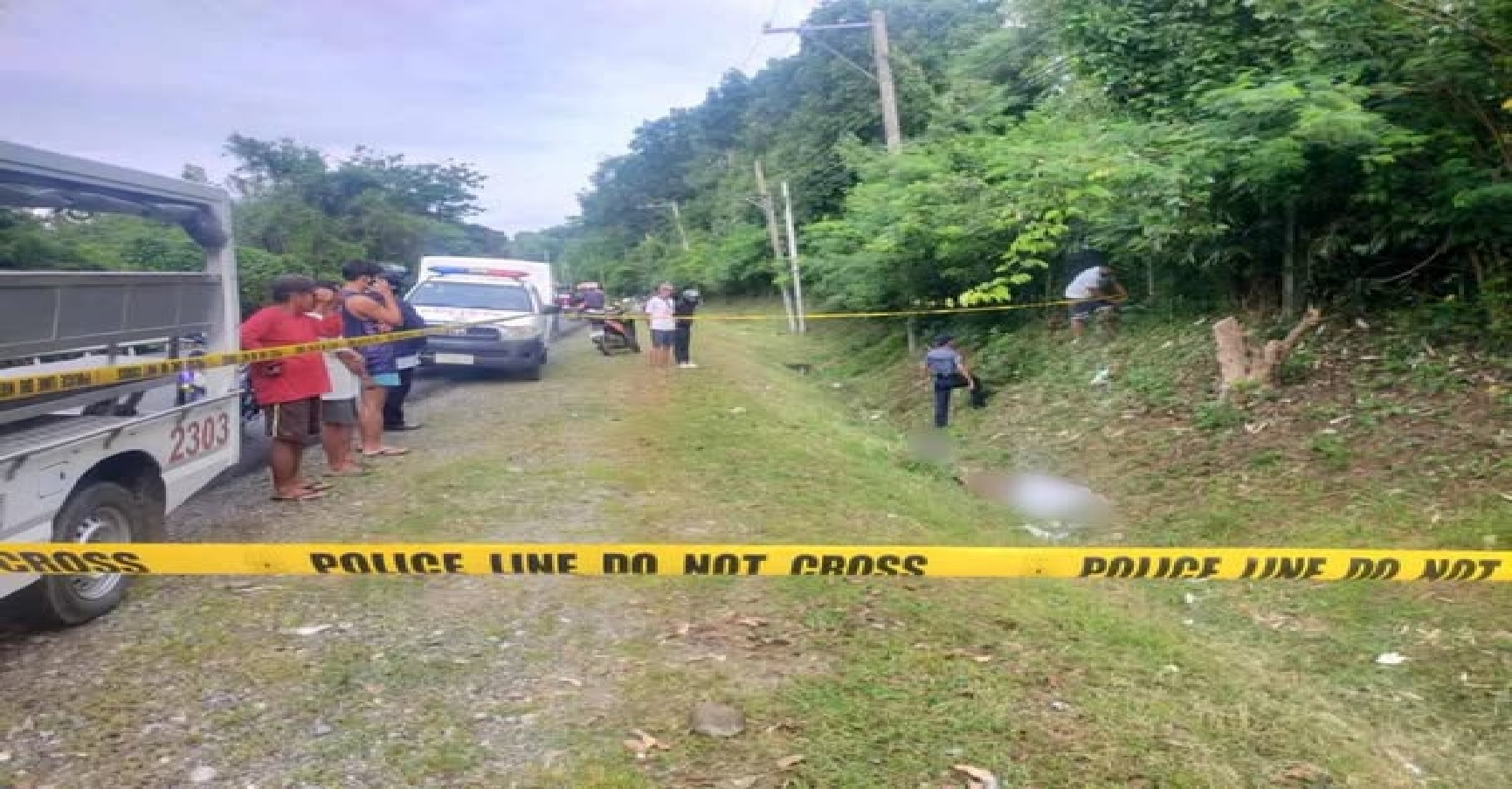 2 bangkay ng babae, natagpuan sa gilid ng highway sa Zambales thumbnail