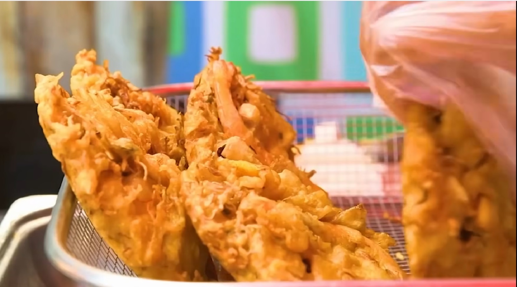 Okey ang okoy!: Babaeng nadetine noon, nakabangon sa buhay sa pagtitinda ng okoy thumbnail