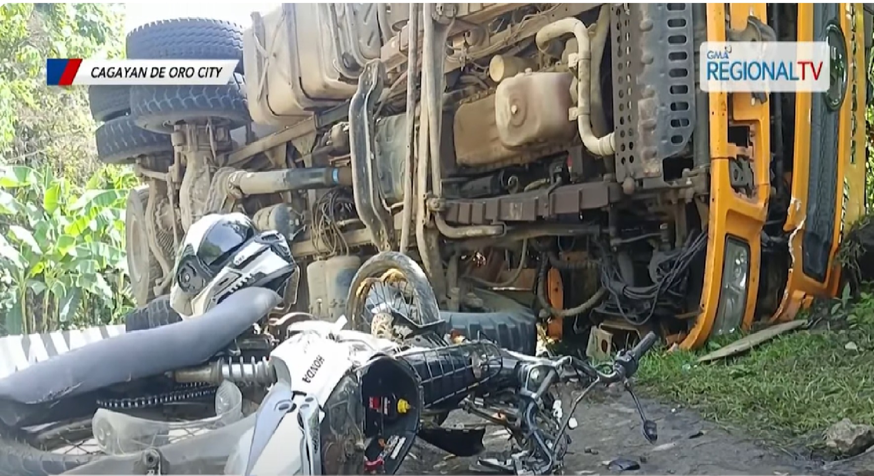 3 rider, patay nang mahagip ng truck na nawalan ng preno ang kanilang mga motorsiklo thumbnail