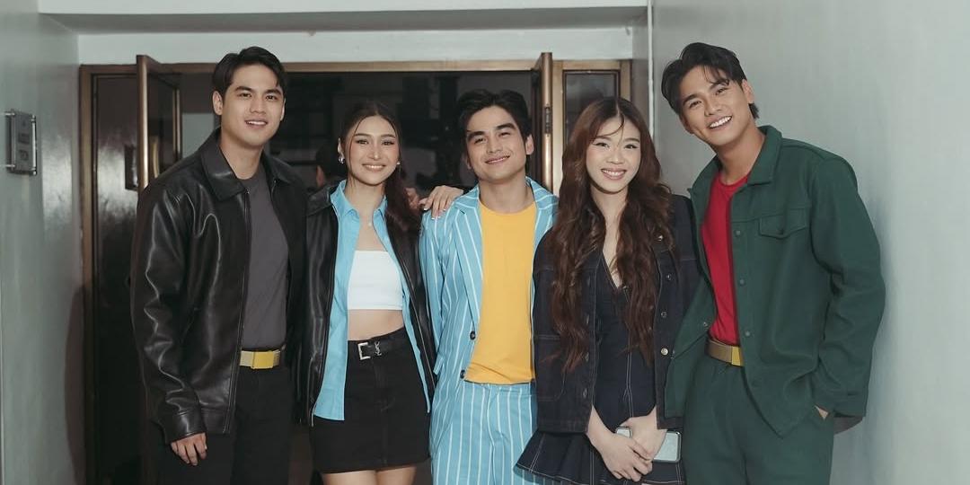 Michael Sager, Will Ashley, Emilio Daez pose with BINI's Jhoanna and Stacey at the 'PBB: The Big ColLove' concert