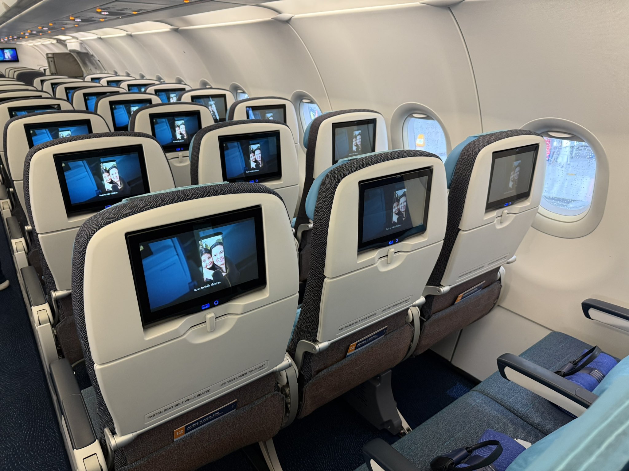 Flag carrier Philippine Airlines (PAL) on Tuesday unveiled its freshly retrofitted A321ceo aircraft with cabin seats manufactured in the country.