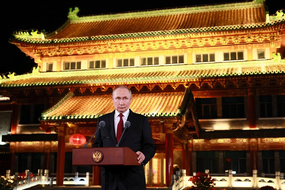 Putin tells Ukraine: End war via talks or I will end it by force