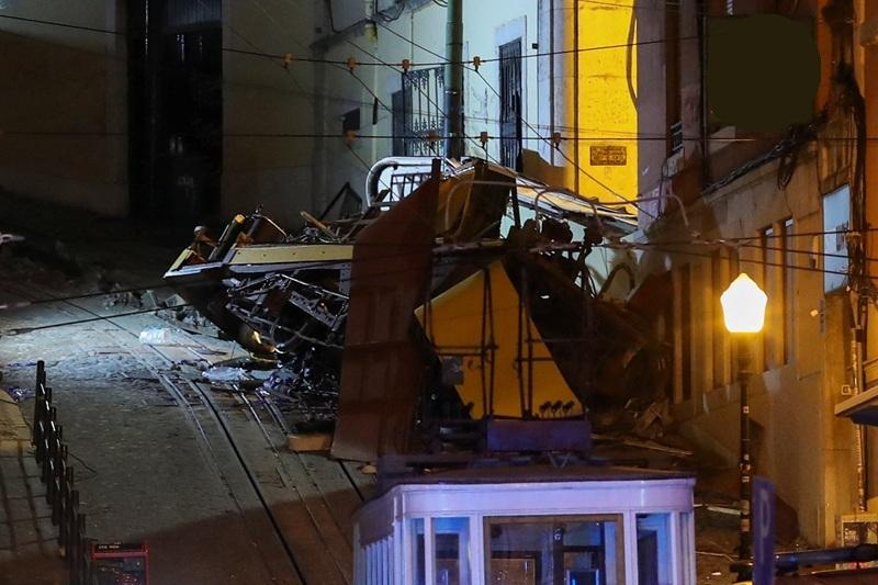 At least 15 killed in crash on Lisbon's historic 'Gloria' railway