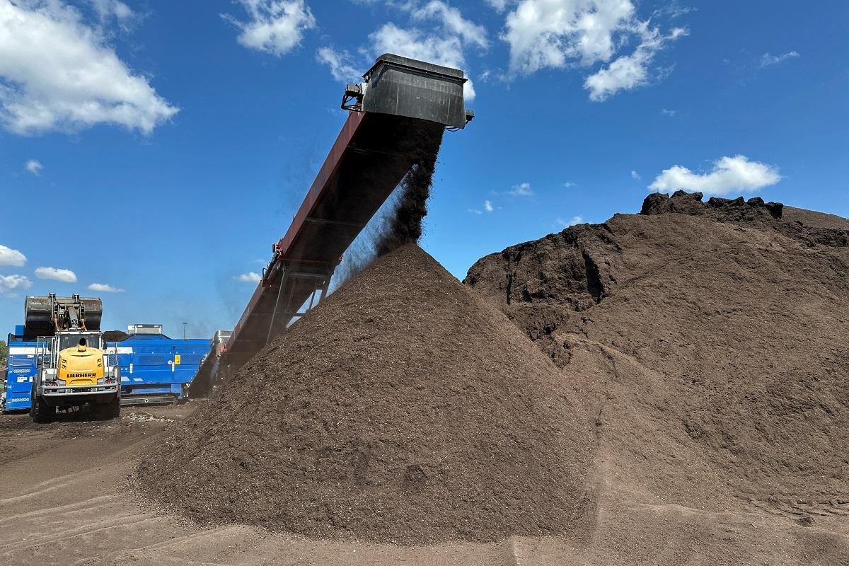 How New York turns millions of pounds of food waste into 'black gold'