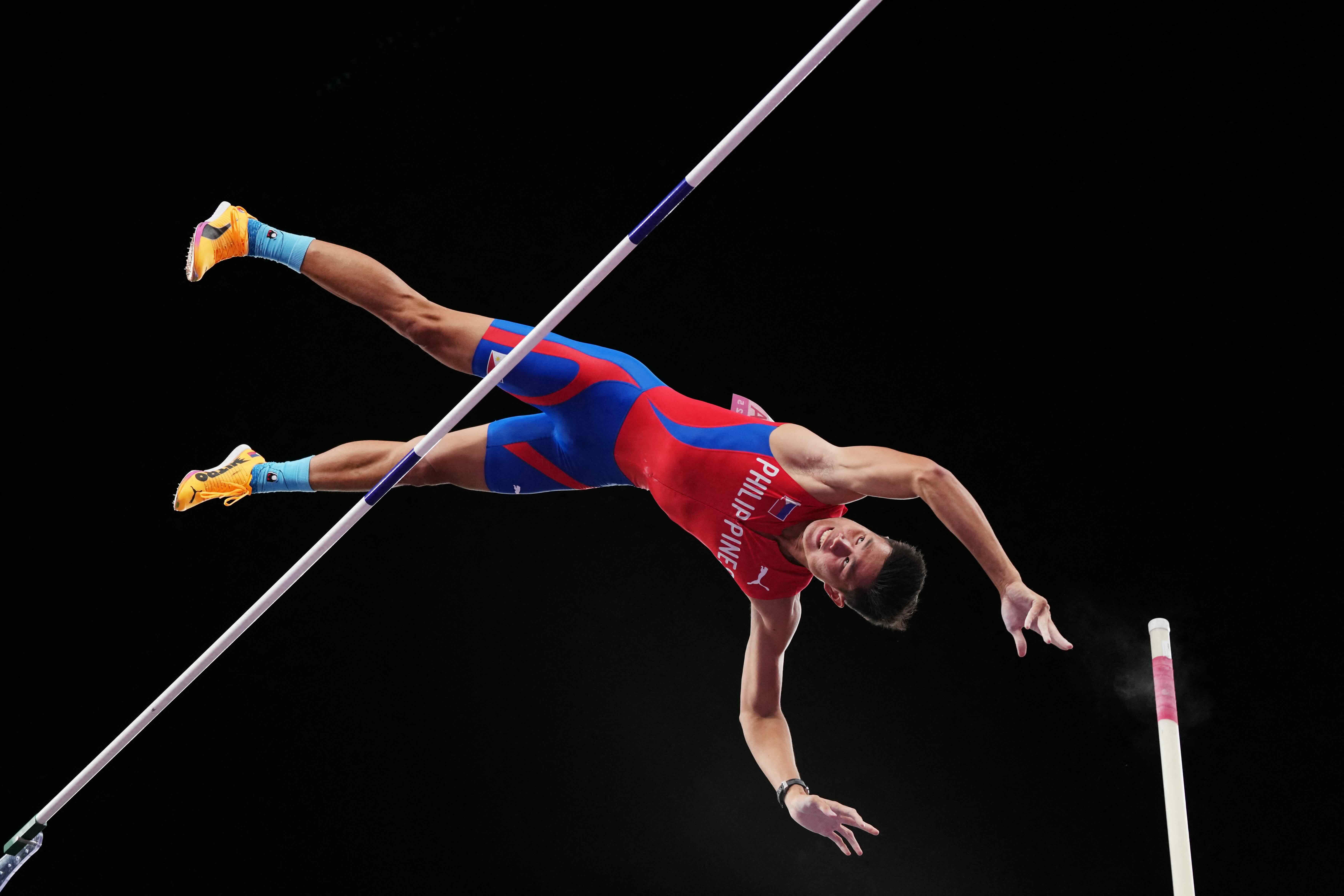 EJ Obiena misses pole vault finals in 2025 World Athletics Championships