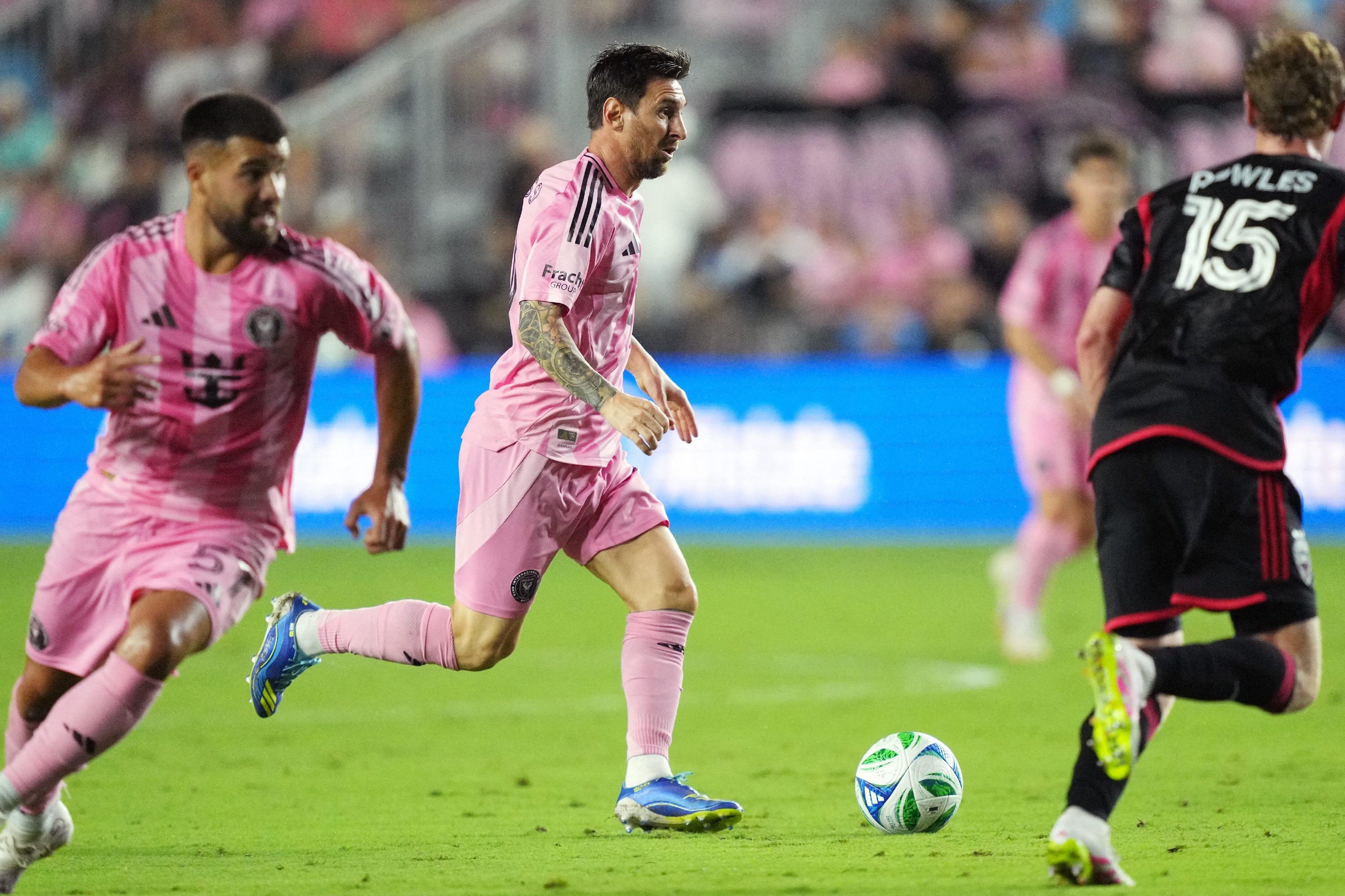 Lionel Messi scores brace to lift Inter Miami over D.C. United