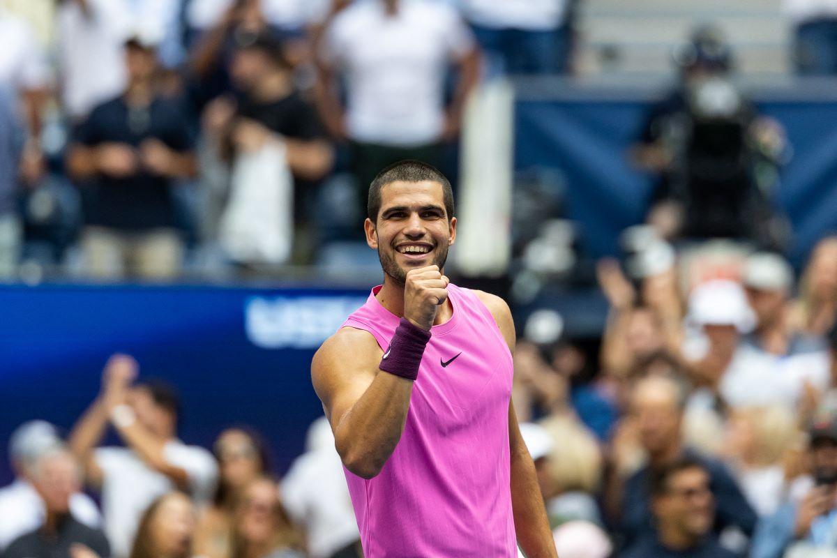 Carlos Alcaraz sweeps Novak Djokovic to reach US Open final