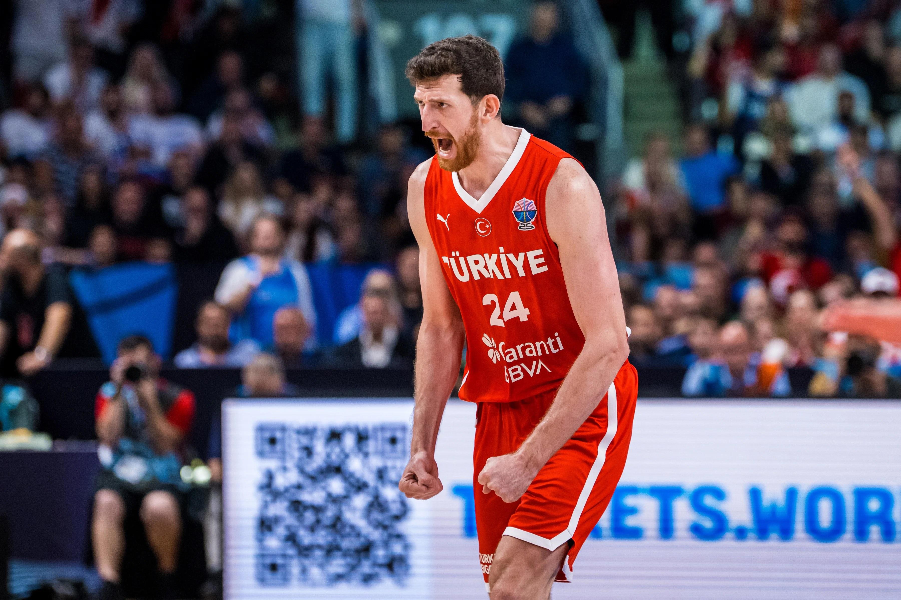 Turkey thrashes Greece to reach Eurobasket final