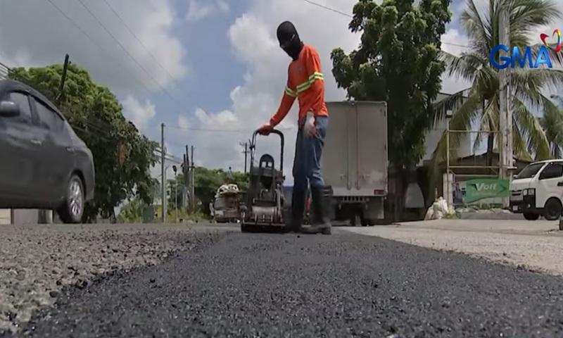 Potholes in Bulacan impedes traffic flow, causes road accidents
