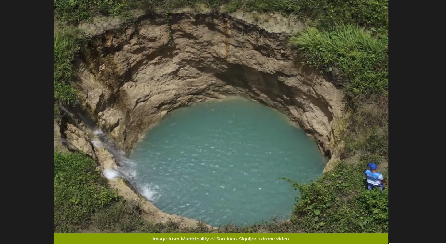 Malaking sinkhole, lumitaw sa palayan sa upland area sa San Juan, Siquijor