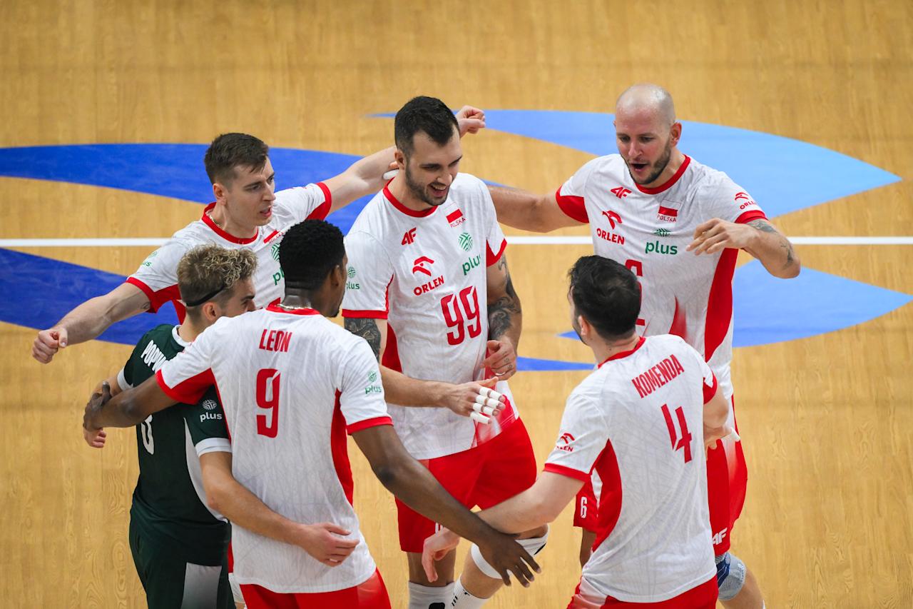 Poland sends Canada home, advances to FIVB Worlds quarterfinals