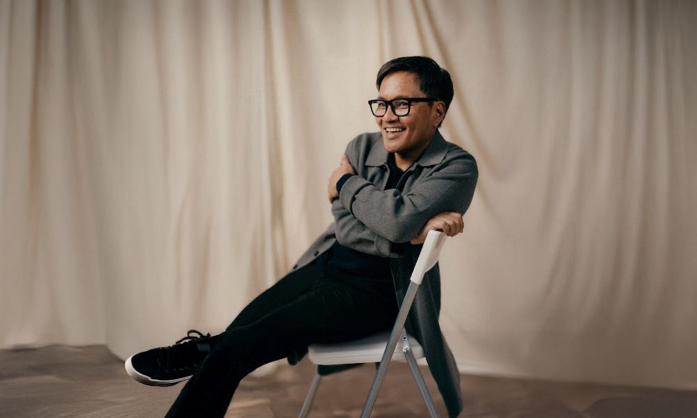 Ebe Dancel sells out repeat concert with the Manila String Machine