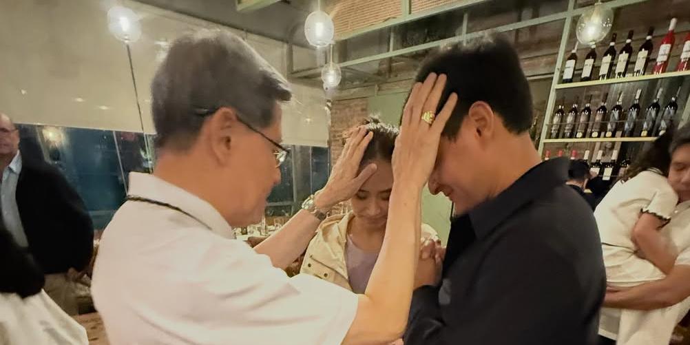 Matteo Guidicelli, Sarah Geronimo receive blessings from Cardinal Tagle