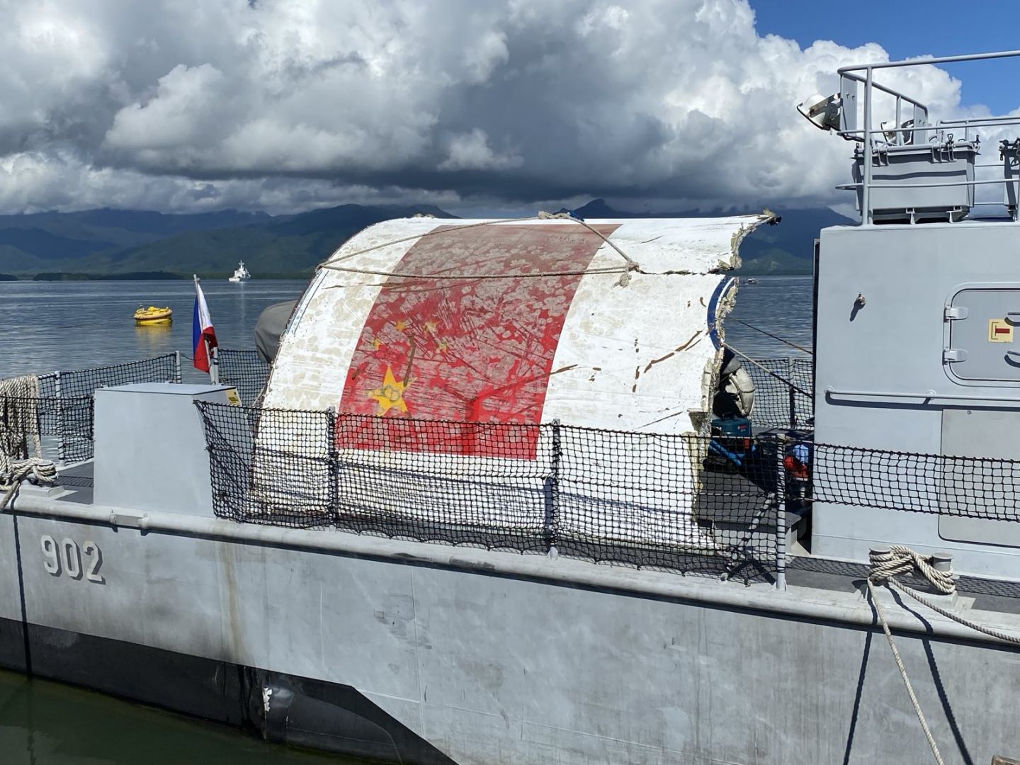 PH Navy ship recovers suspected Chinese rocket debris off Palawan