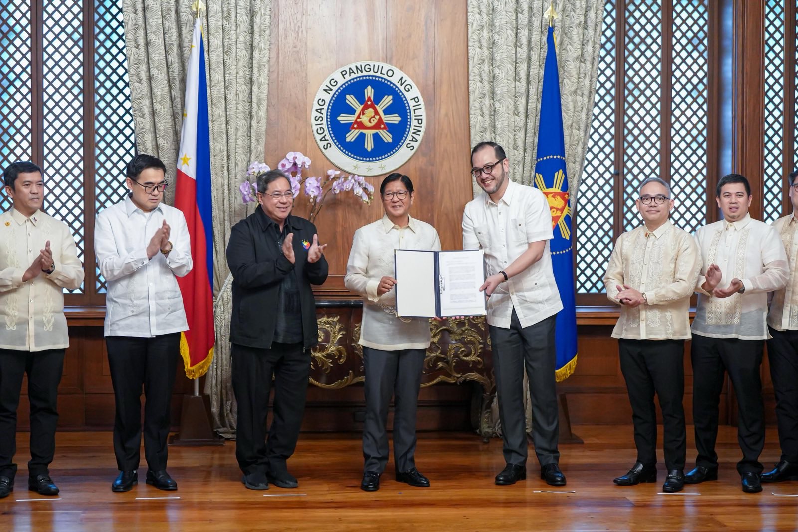 Marcos vows improved medicine, pharmacy access in underserved areas