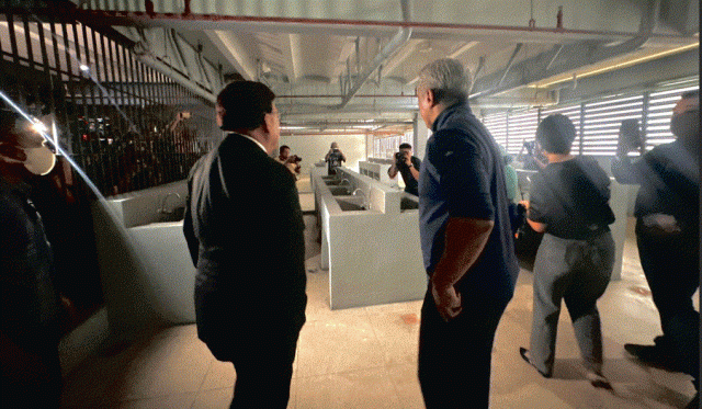 ICI Chair Justice Andres Reyes, Jr, and DILG Sec. Jonvic Remulla inspect the BJMP detention facillity in Quezon City where as many as more than a thousand new detainees can be detained (Photo by Joseph Morong/GMA Integrated News)