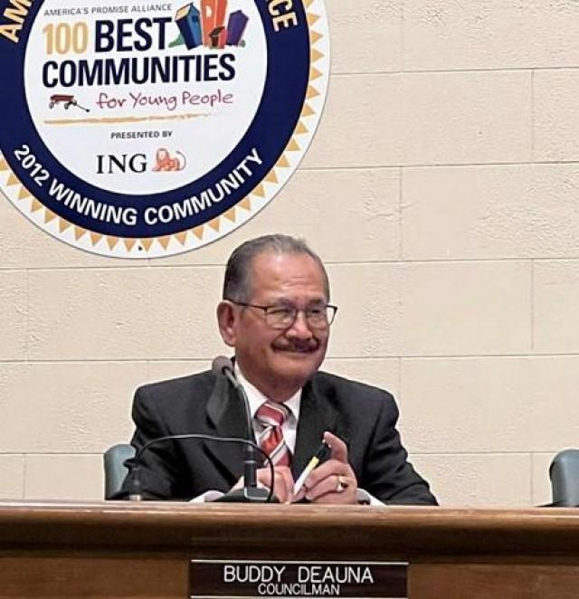 Salvador Deauna chairing a council meeting. Courtesy: Deauna family via The FilAm