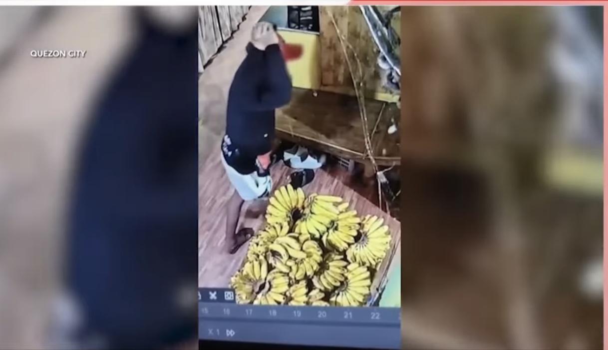 Lalaki, nahuli-cam na tinangay ang 2 cellphone sa paupahang bahay sa QC