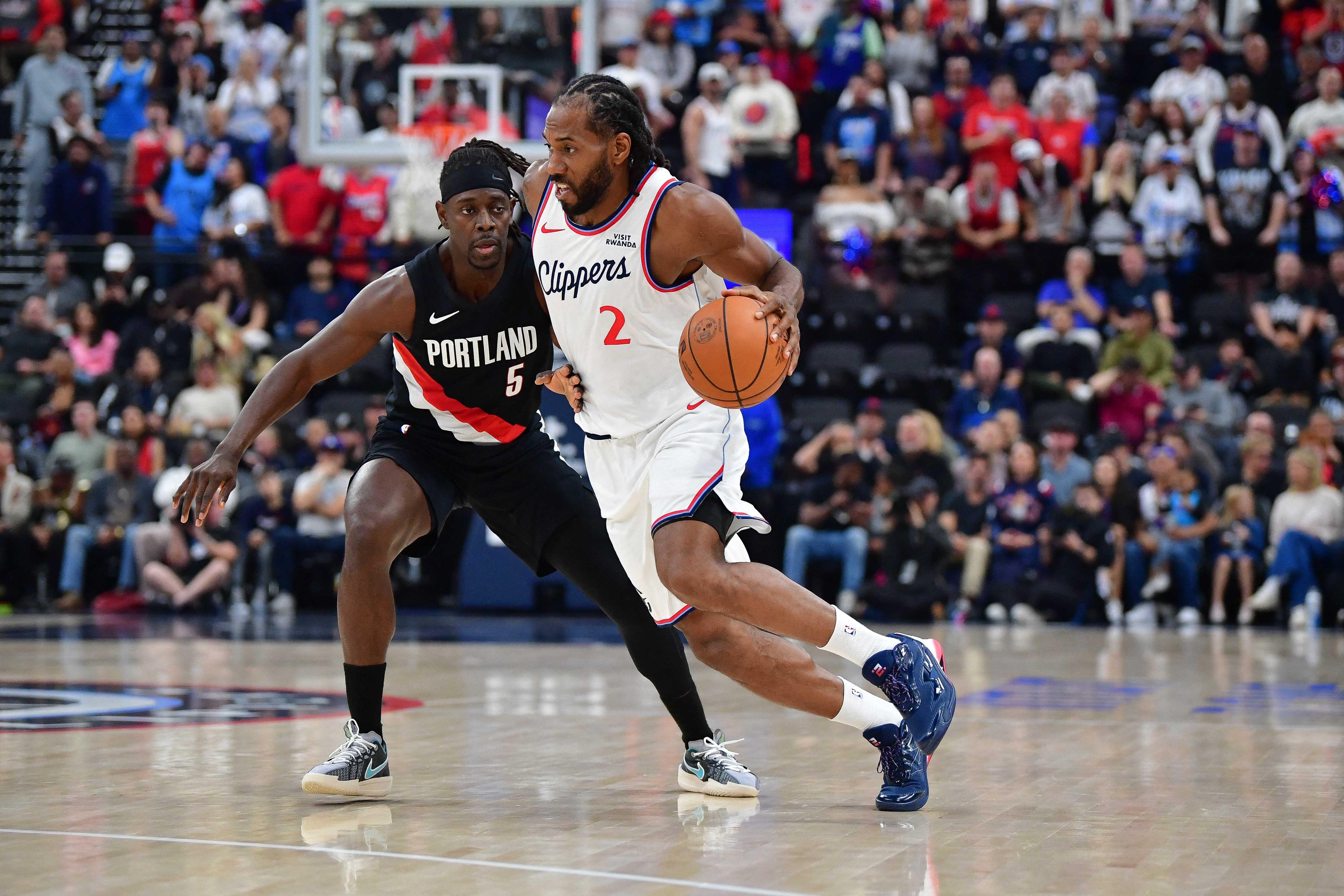 NBA: Kawhi Leonard powers for 30 as Clippers defeat Trail Blazers
