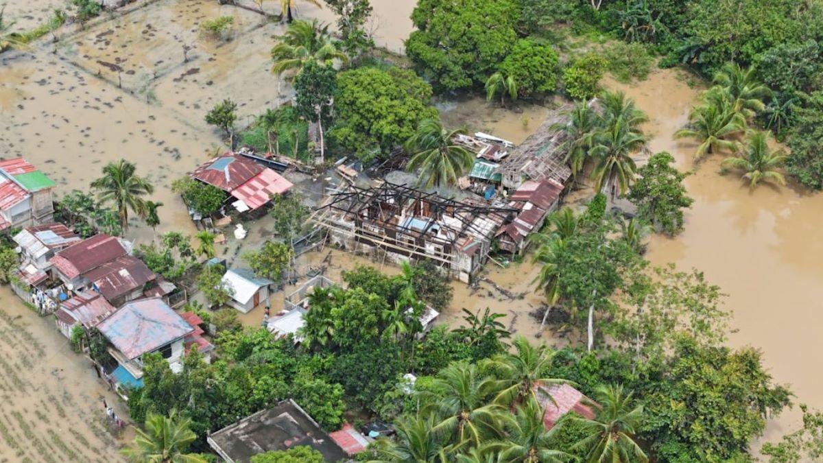 Massive flooding in Western Visayas affects over 32,000 families