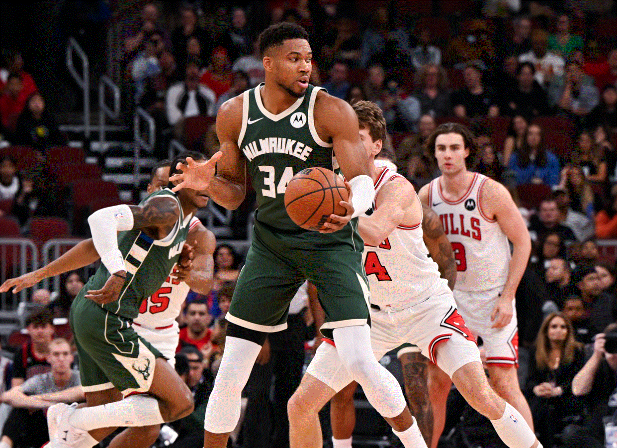 Giannis Antekokounmpo wants to finish career in native Greece