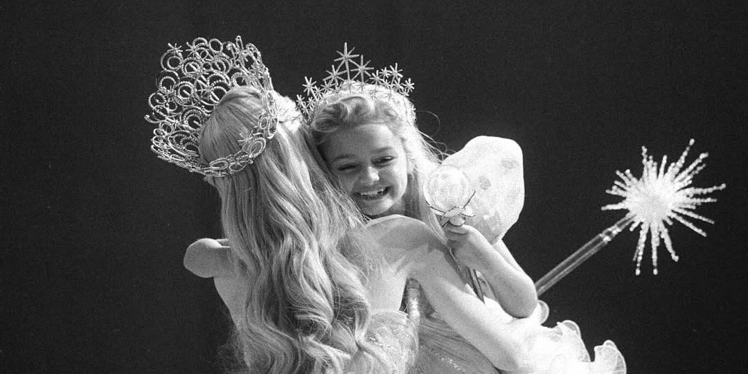 New 'Wicked: For Good' teaser shows young Glinda; Ariana Grande sends love to child actress