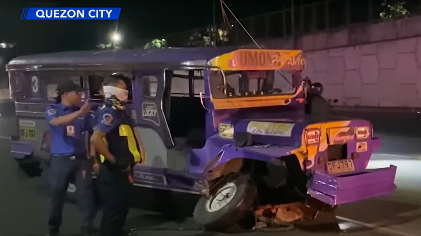 7 passengers hurt after jeepney rams into barriers along Commonwealth Ave.