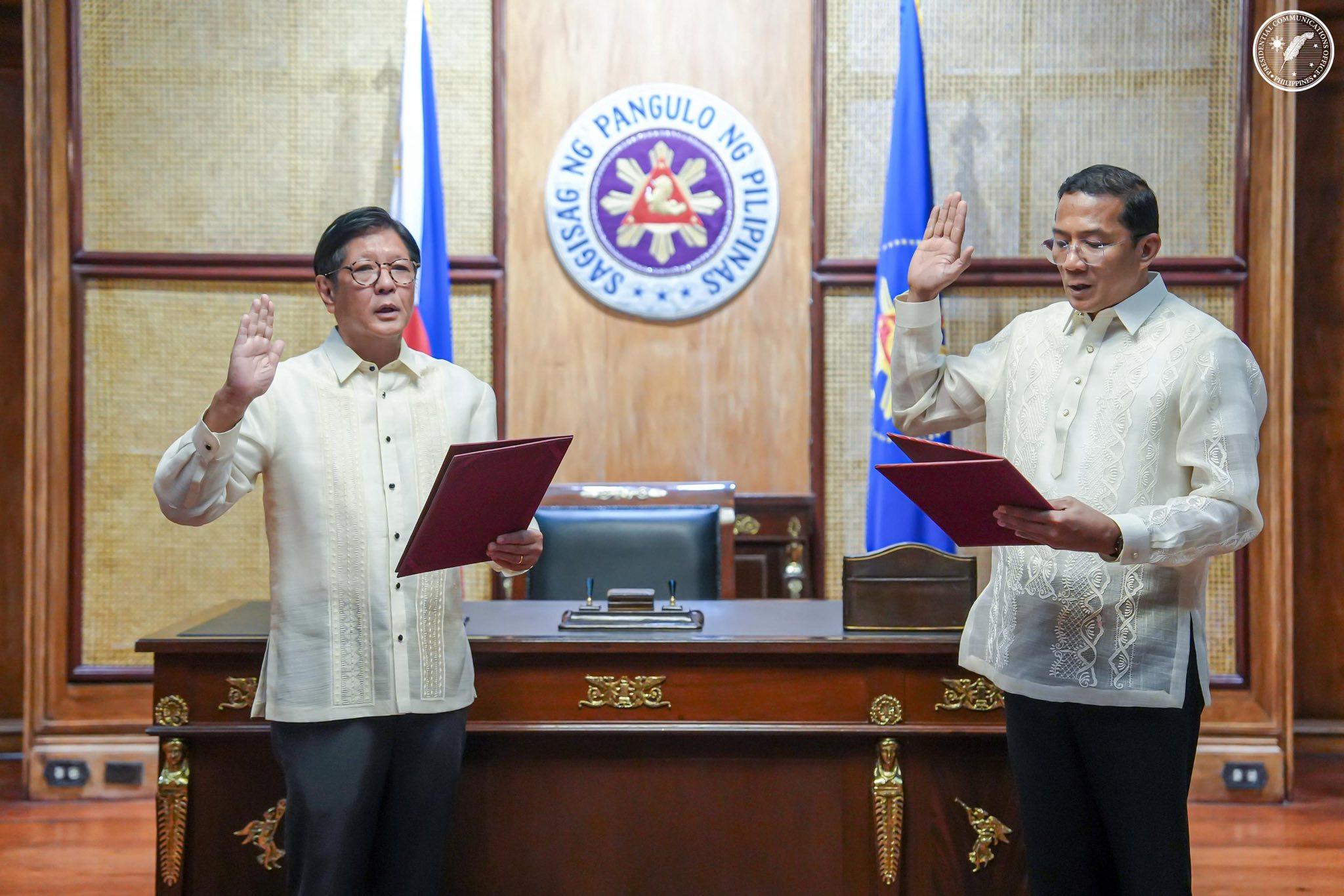 Benjamin Acorda takes oath as PAOCC executive director