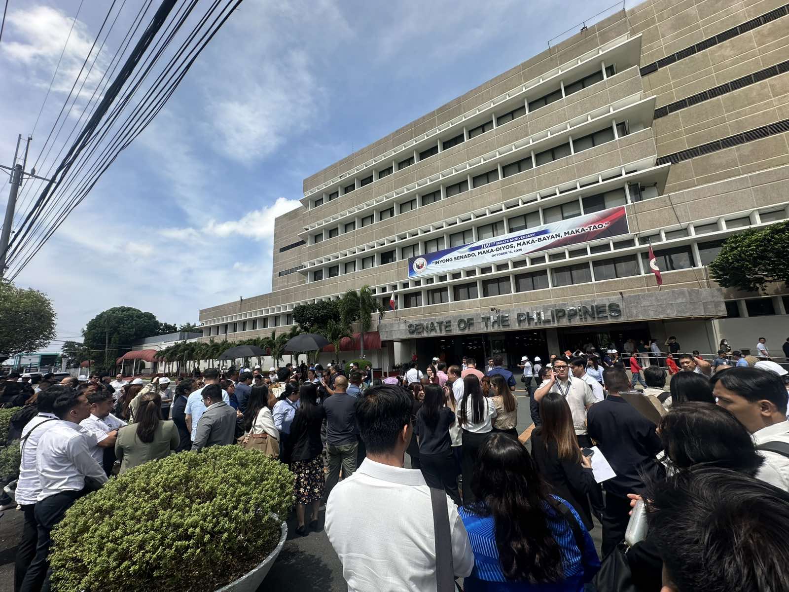 Senate holds earthquake, fire drill