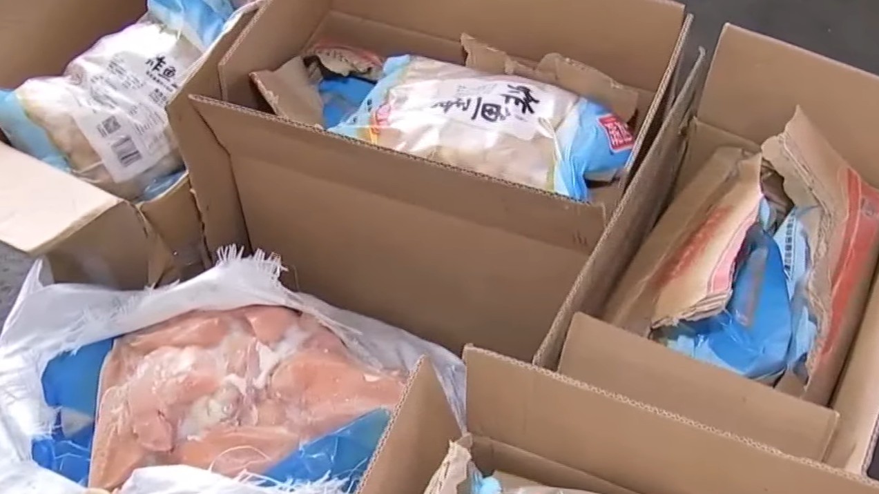 Customs seize nearly P13M of smuggled frozen chicken from China