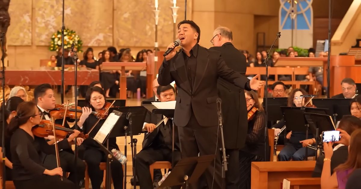 Sofronio Vasquez performs SB19's 'MAPA' with Filipino American Symphony Orchestra
