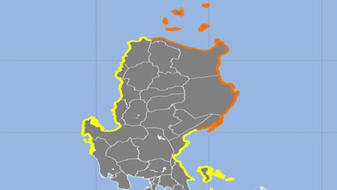 PAGASA issues storm surge warning in 10 Luzon provinces for Oct.3