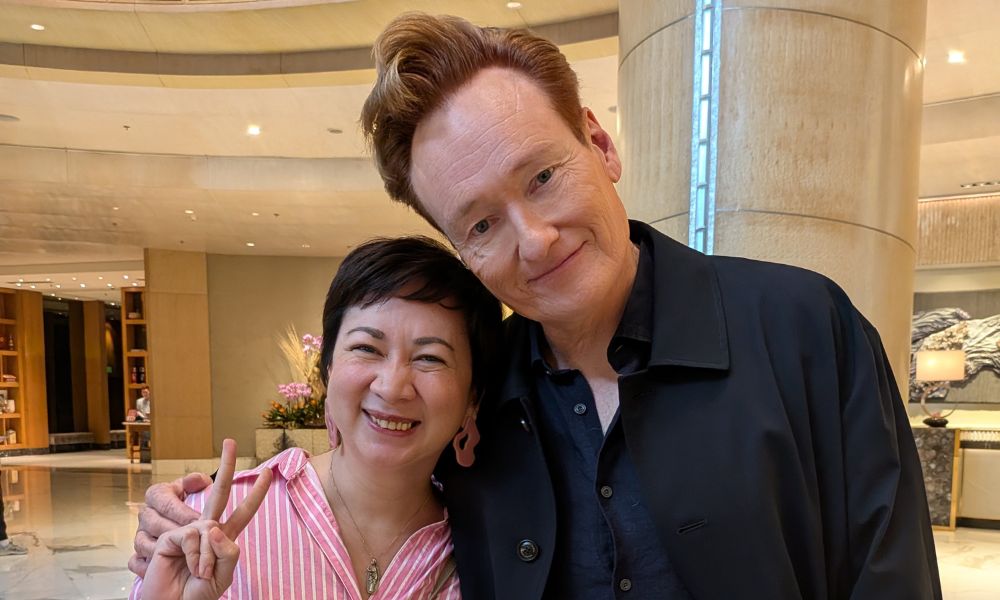 Pinay fan meets Conan O'Brien in unforgettable chance encounter in Taguig