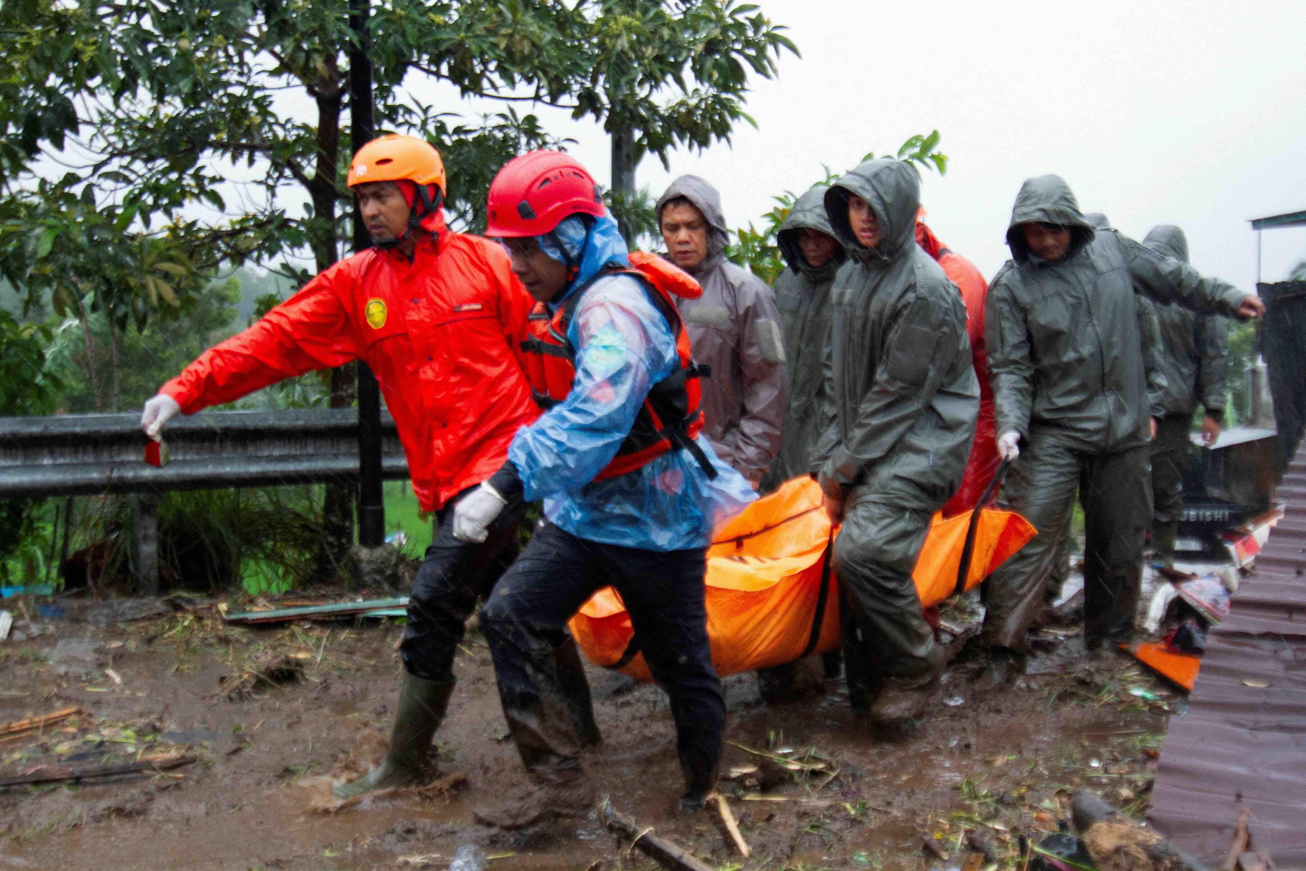 Indonesia floods death toll rises to 84