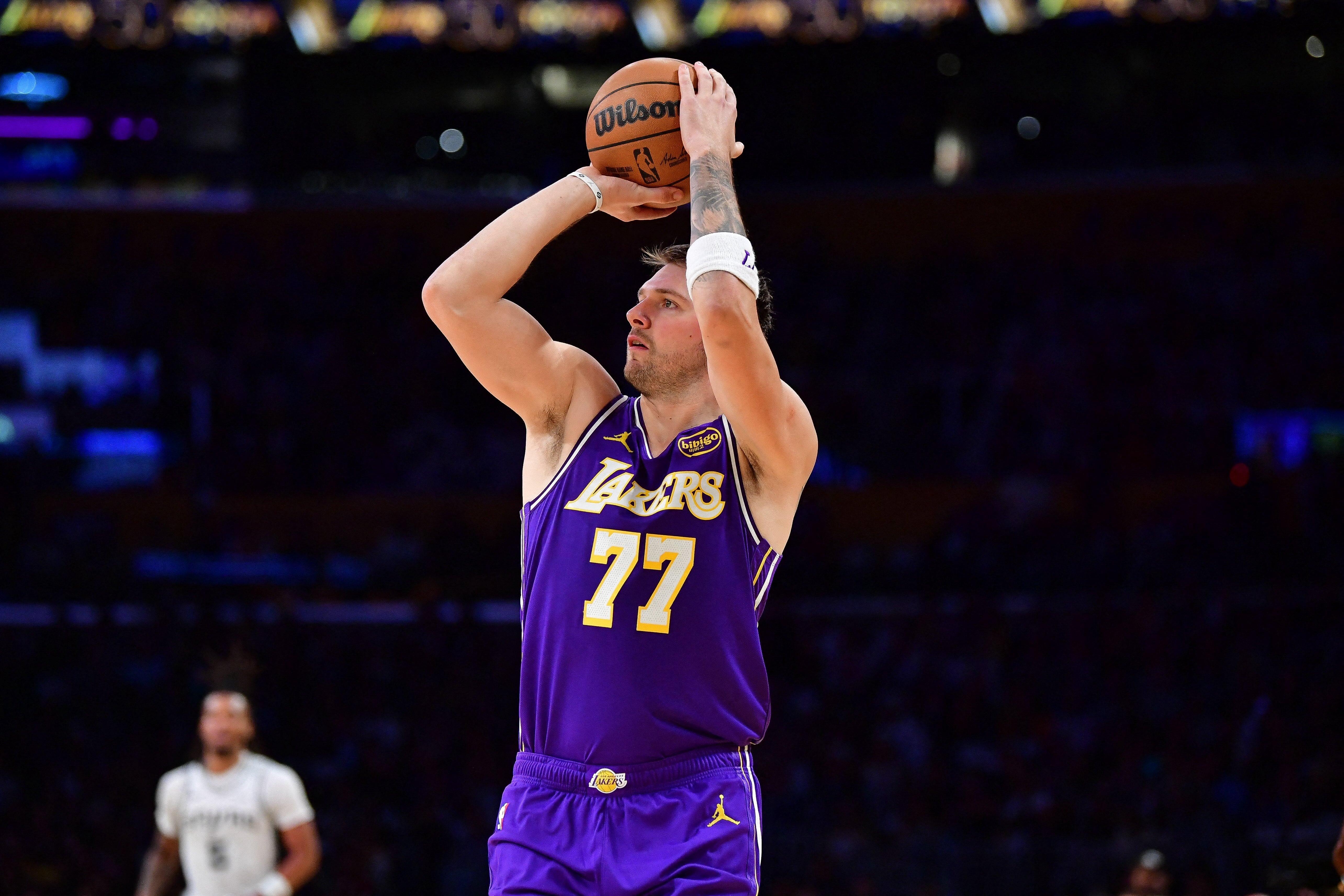 NBA: Luka Doncic helps Lakers overtake Spurs in 4th quarter